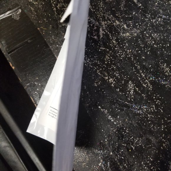 Latest Scam Alert -Sending Empty Packages - Picture 3 of 5